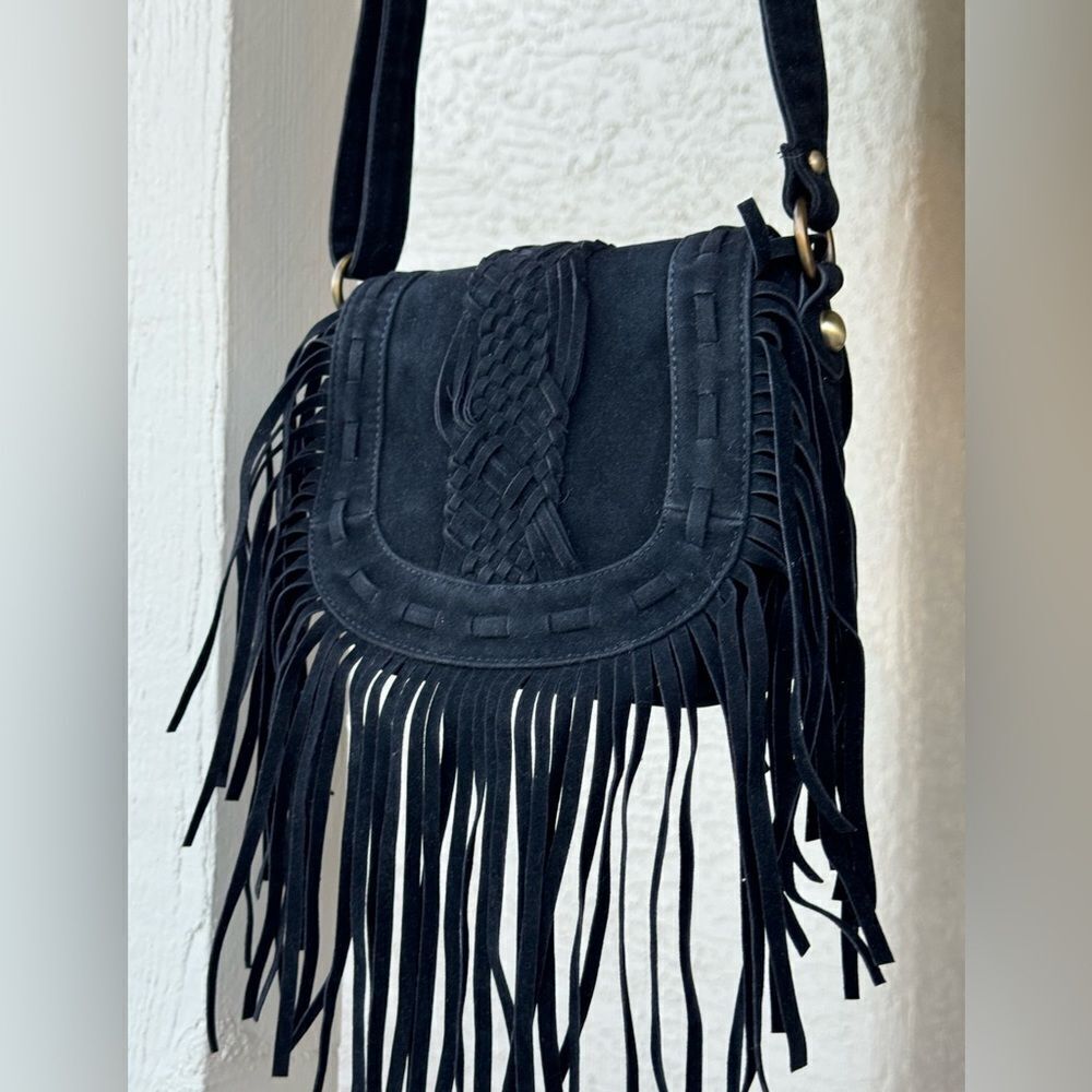 Street Level black suede fringed boho hippie 70’s retro vibe hobo bag